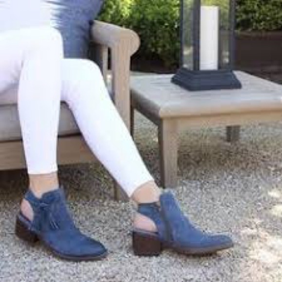 Born Monikah blue leather sling back shoes block heel women’s size 10 tassels - Picture 1 of 7